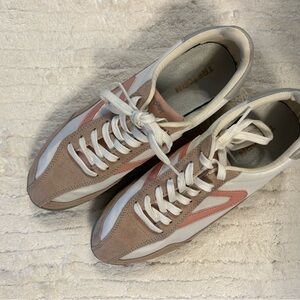 Tretorn Women’s pink and white Sneakers